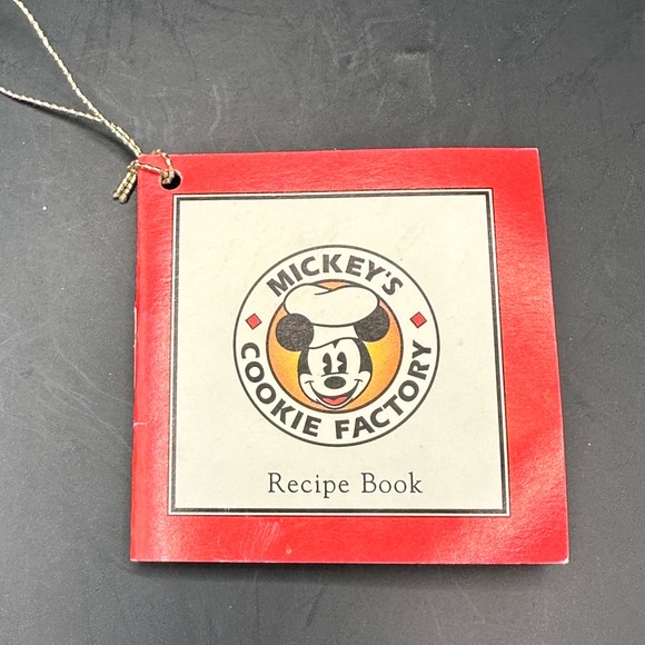 Vintage Disney Collectible Donald Duck Ceramic Cookie Stamp 5” - Picture 6 of 7